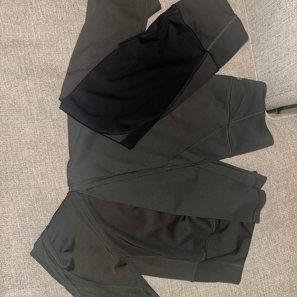 3 pairs of under armour green leggings small